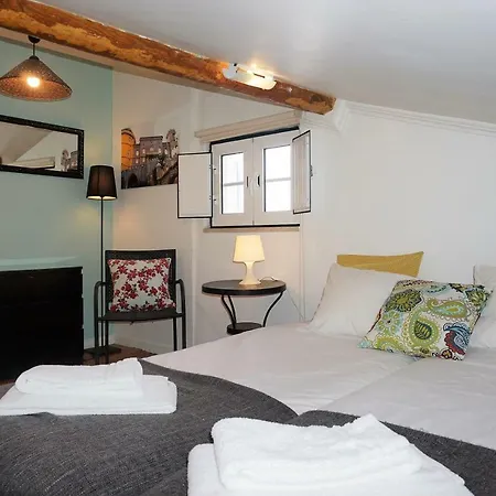 Ideal Location Alfama Appartamento Lisbona