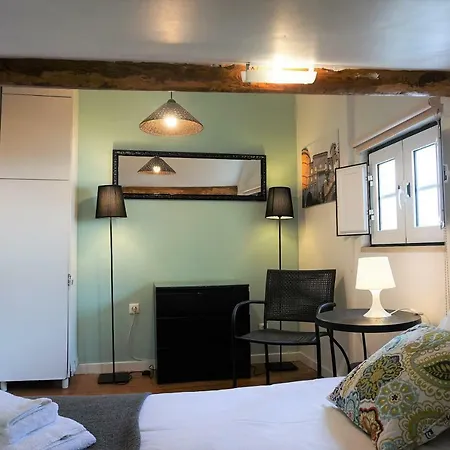 Ideal Location Alfama Appartamento